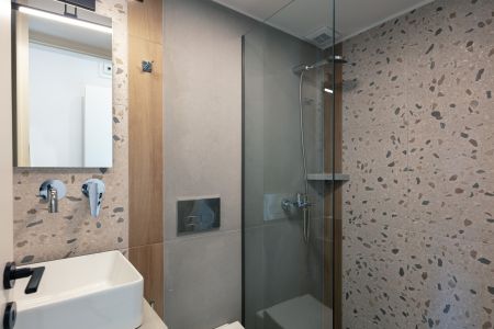 shower room