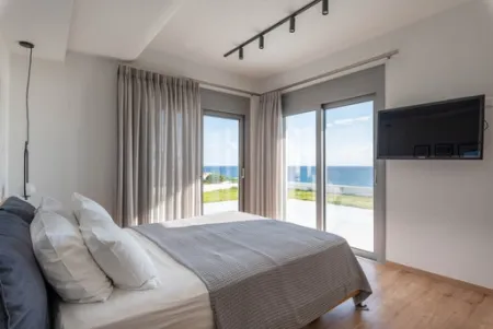  Bedroom