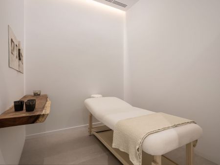  massage room
