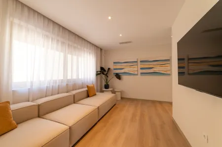  Home Cinema