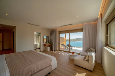  double bedroom with private bathroom