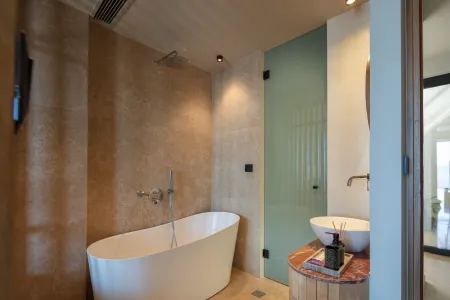  ensuite bathroom