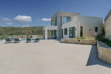  villa exterior side