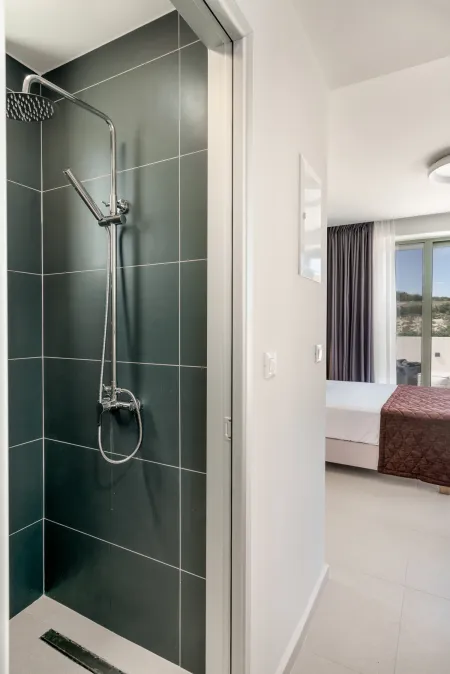  ensuite