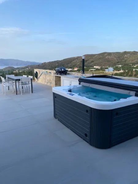  jacuzzi