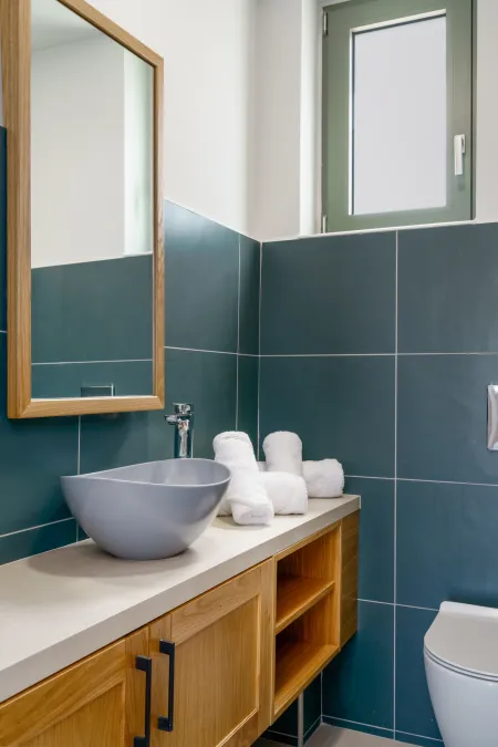  ensuite bathroom