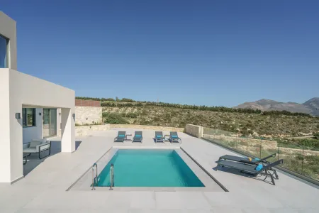  villa and pool