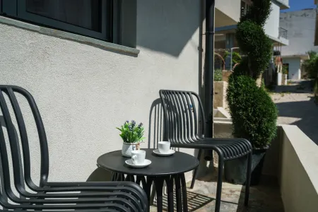  balcony 