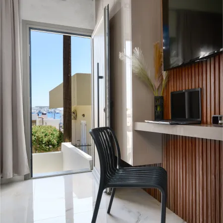 Charavgi Suite