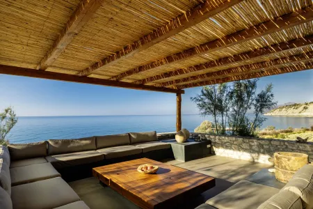 Beach House Arvi East