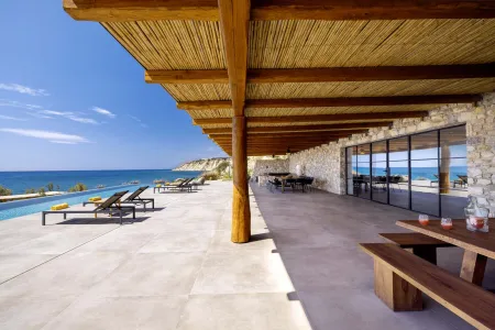 Beach House Arvi East