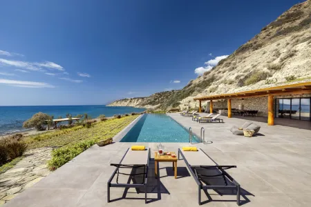 Beach House Arvi East