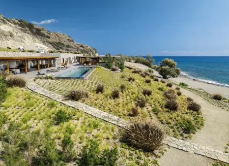Beach House Arvi East