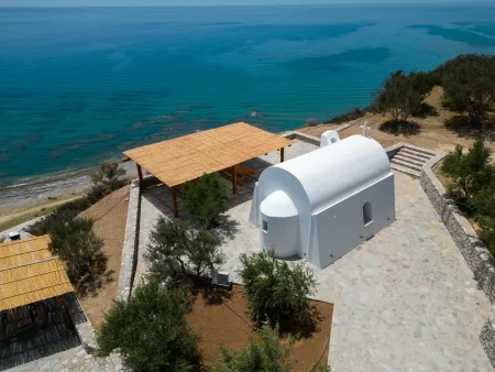 Beach House Arvi East