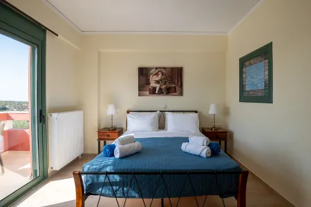  Double bedroom