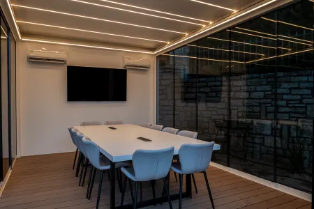  meeting room