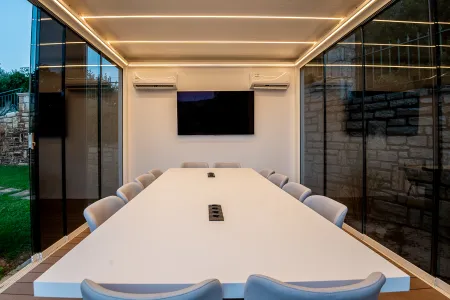  meeting room