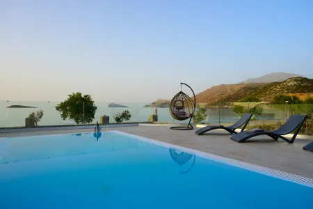 Almyriki Villa Serenity