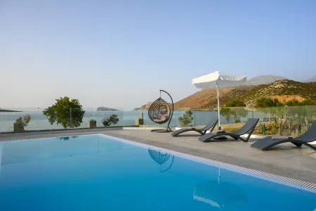 Almyriki Villa Breeze
