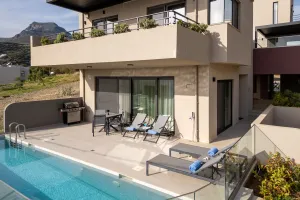 Neue Villa Anemoni mit privatem Pool, 100 m vom Strand in Südkreta entfernt