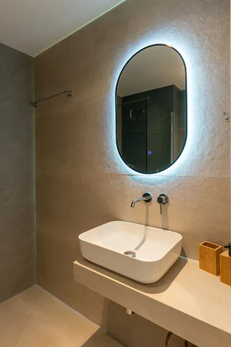  Ensuite bedroom