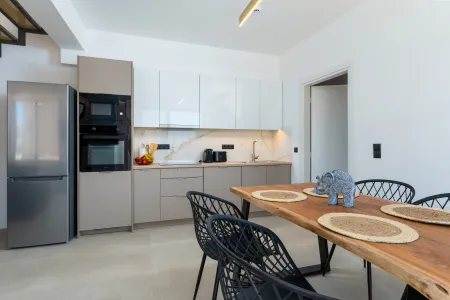  Kitchen