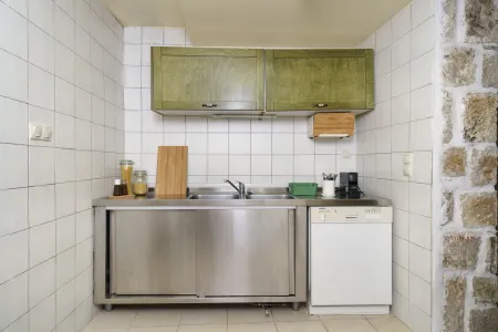  kitchen