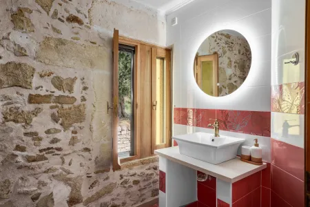  ensuite bathroom