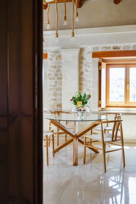  dining area