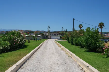 Six Stars Villa