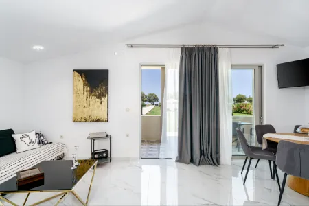 Six Stars Villa