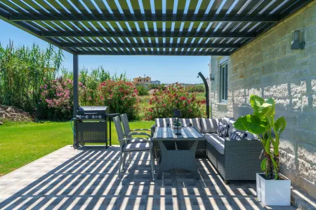 Six Stars Villa