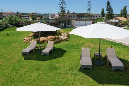 Six Stars Villa
