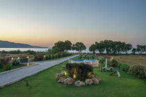 Just 30 meters from the beach, the 6-star villa in Tavronitis offers luxury, privacy and top comfort for your holidays in Crete.