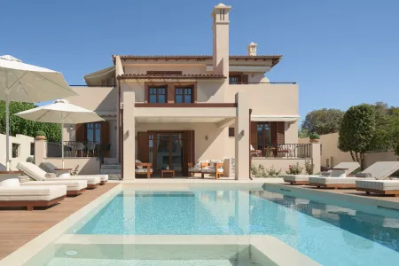  swimming pool
