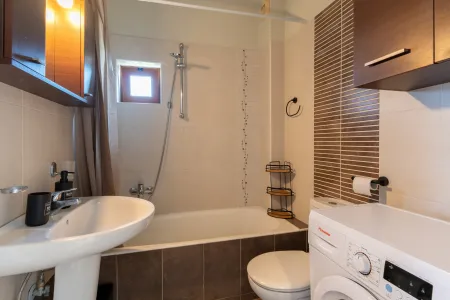 bathroom with bathtub