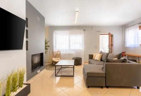  living room/fire place