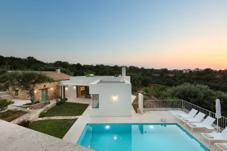  Villa and sunset view