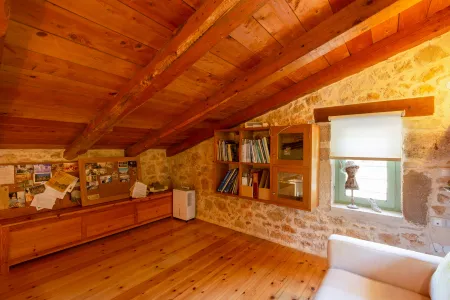  Living area in bedroom