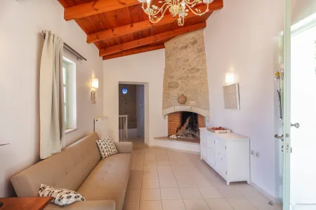  upstairs living room