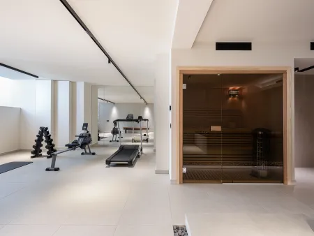  Gym & Sauna