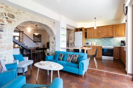  Living room & KItchen