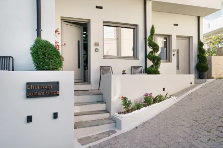  Suite exterior