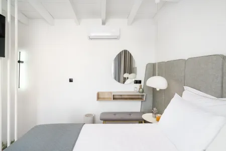  Double bedroom