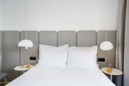  Double bedroom