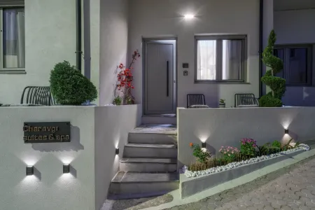  Suitte exterior at night