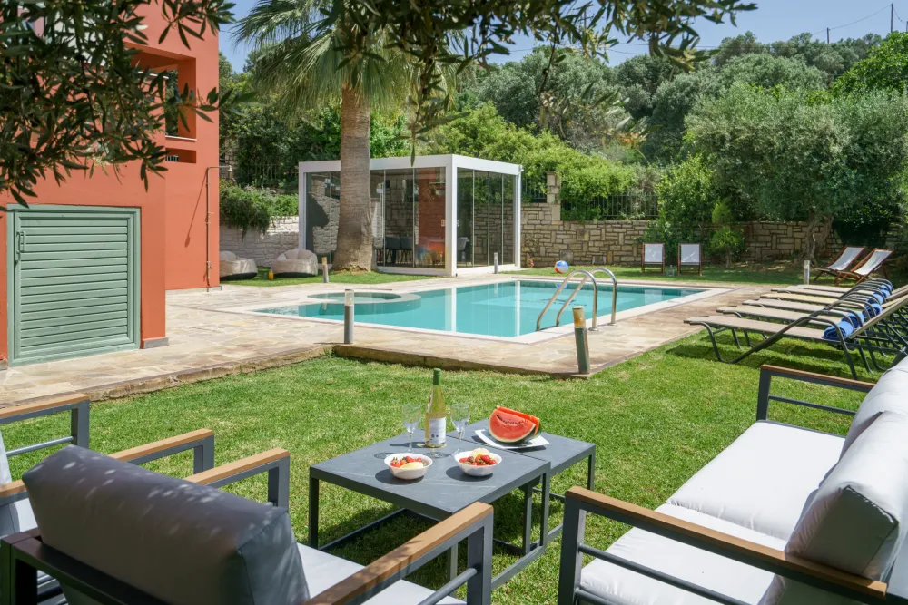  Outdoor Seating Area