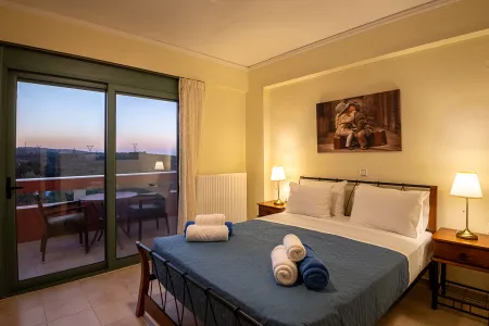  Double bedroom with sunset view