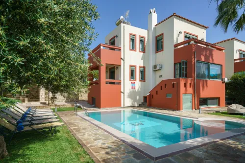  Villa with private pool