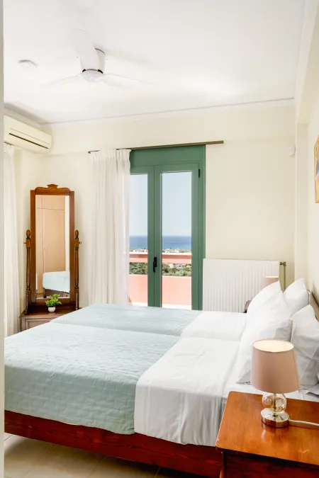  twin bedroom